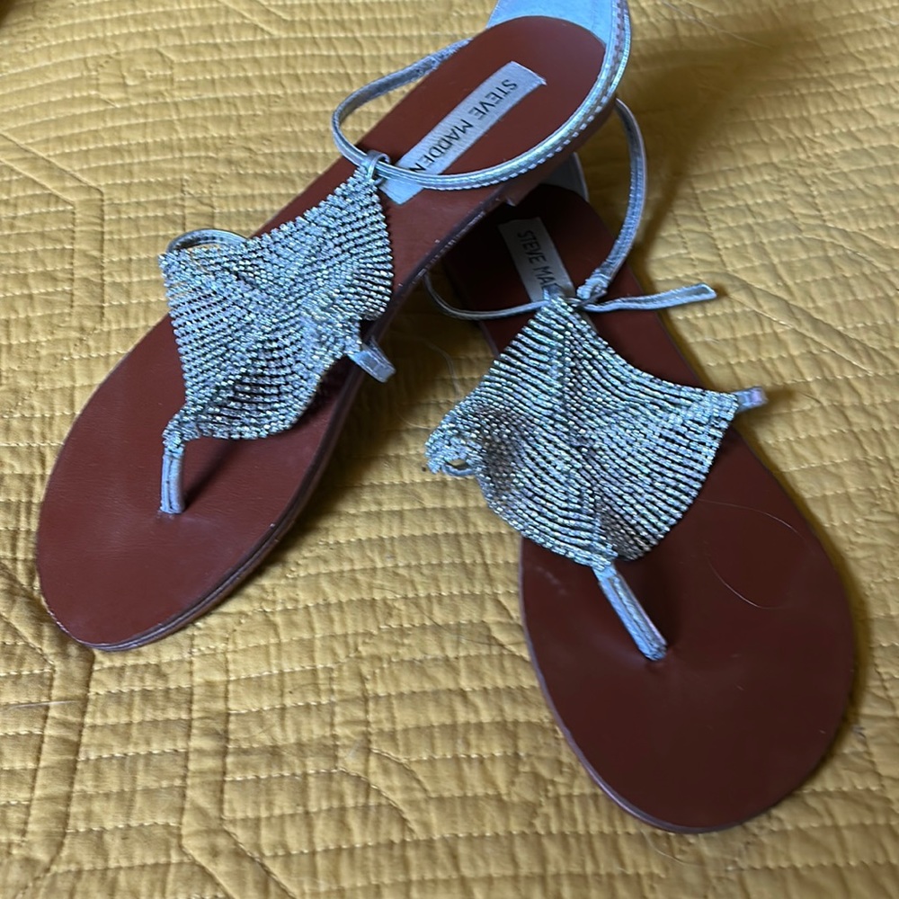 Steve Madden flat sandals